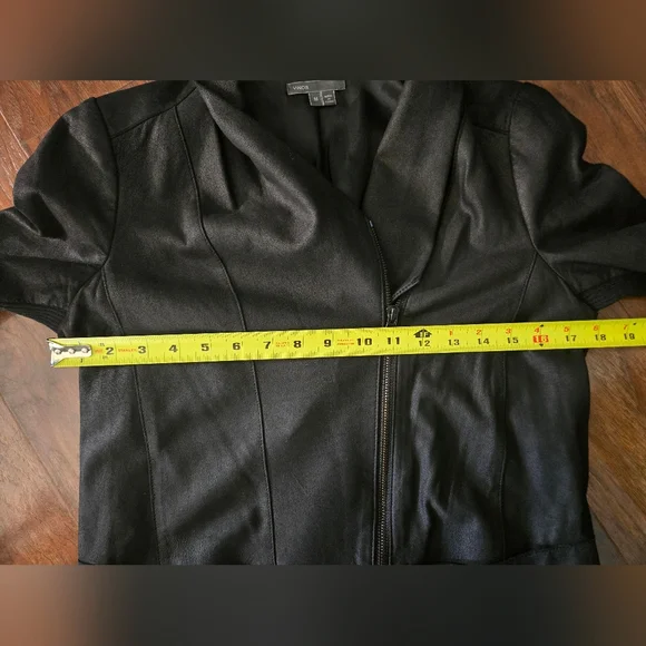 Vince. Black Leather Medium Asymmetrical Light Jacket - Picture 7 of 8